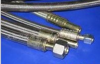 耐腐金屬軟管擁有自我保護(hù)的外衣，不怕腐蝕